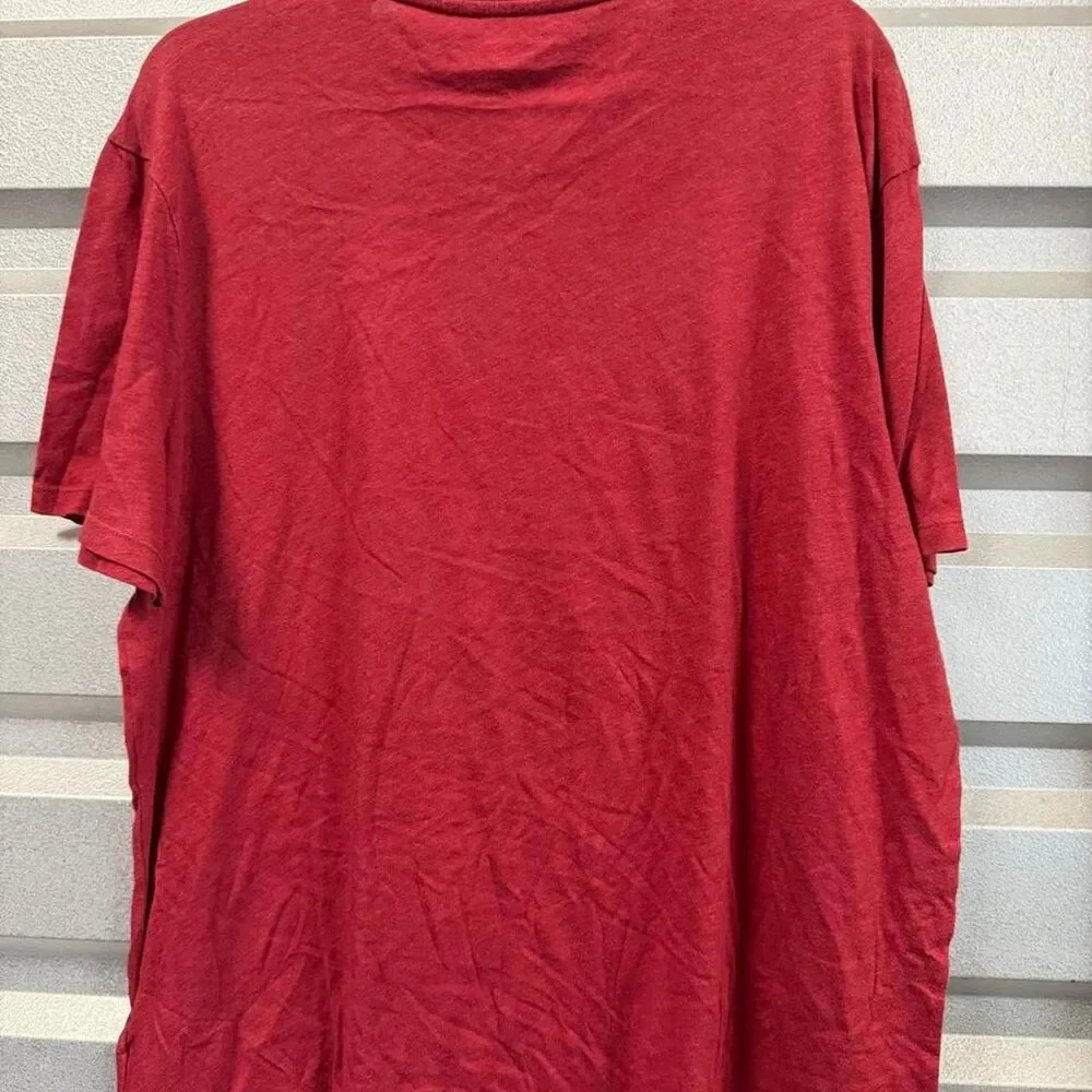 Banana-republic Men's Red and Burgundy T-shirt